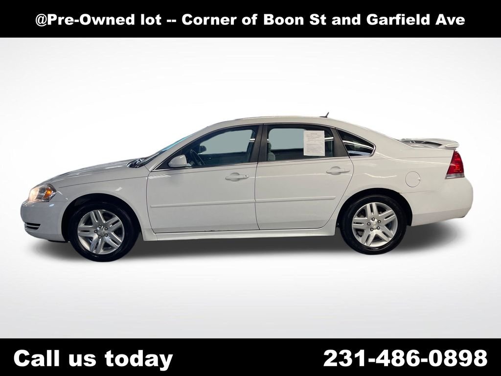 Used 2012 White Chevrolet LT image 2
