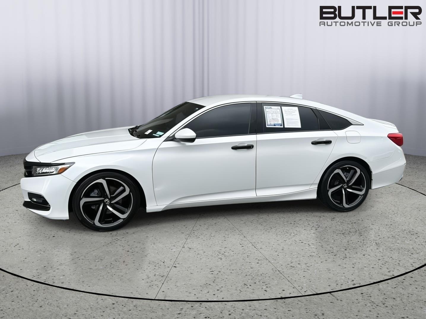 Used 2019 Platinum White Pearl Honda Sport image 3