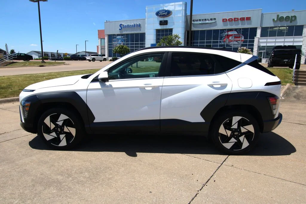 Used 2024 White Hyundai Limited image 18