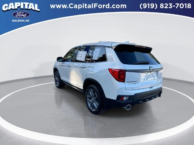 Used 2023  Honda EX-L image 6