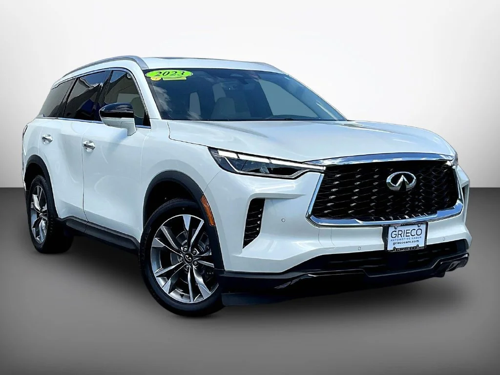 Used 2023 Majestic INFINITI LUXE image 1