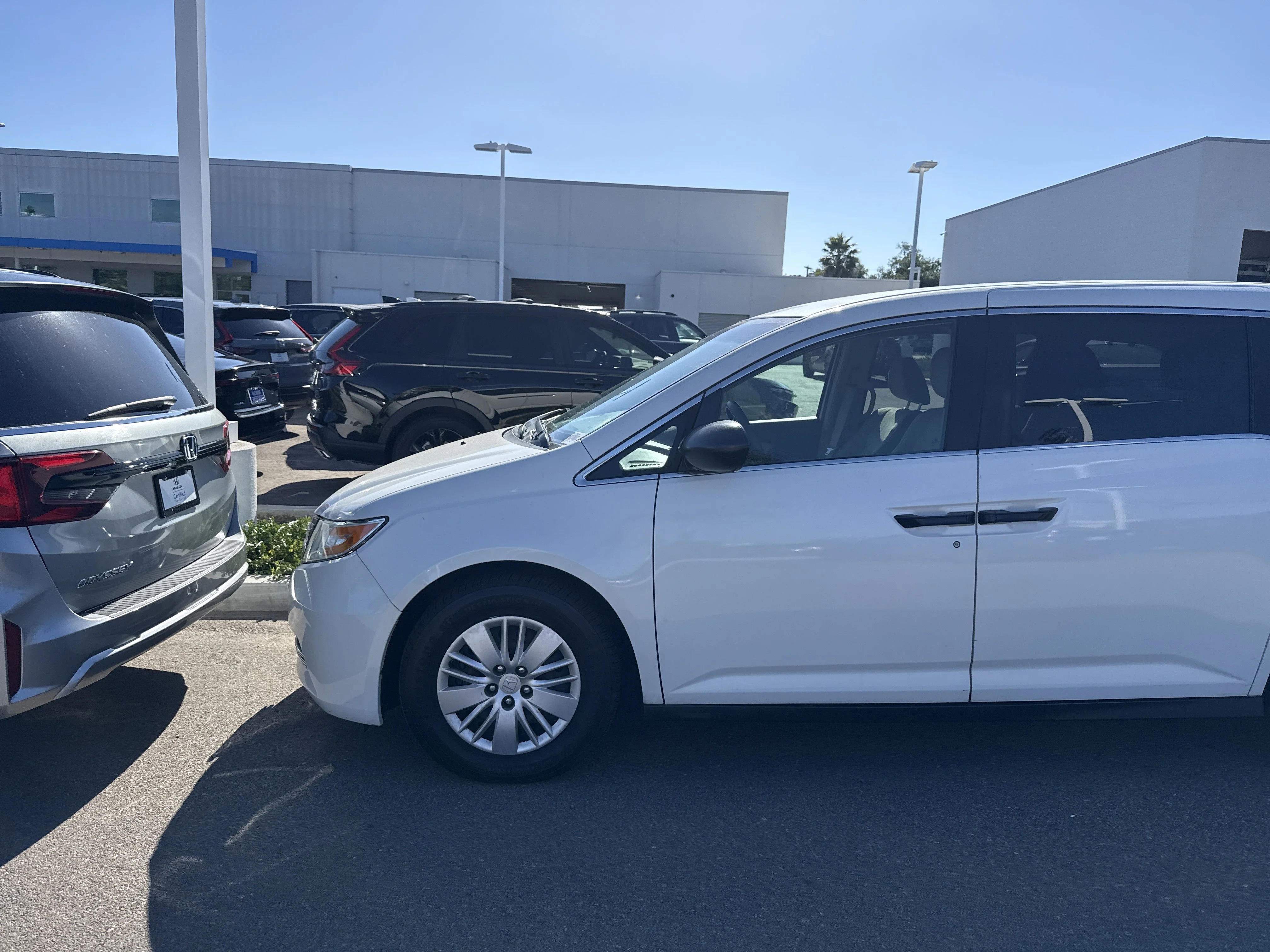 Used 2014 Honda Odyssey LX with VIN 5FNRL5H26EB119472 for sale in Vista, CA