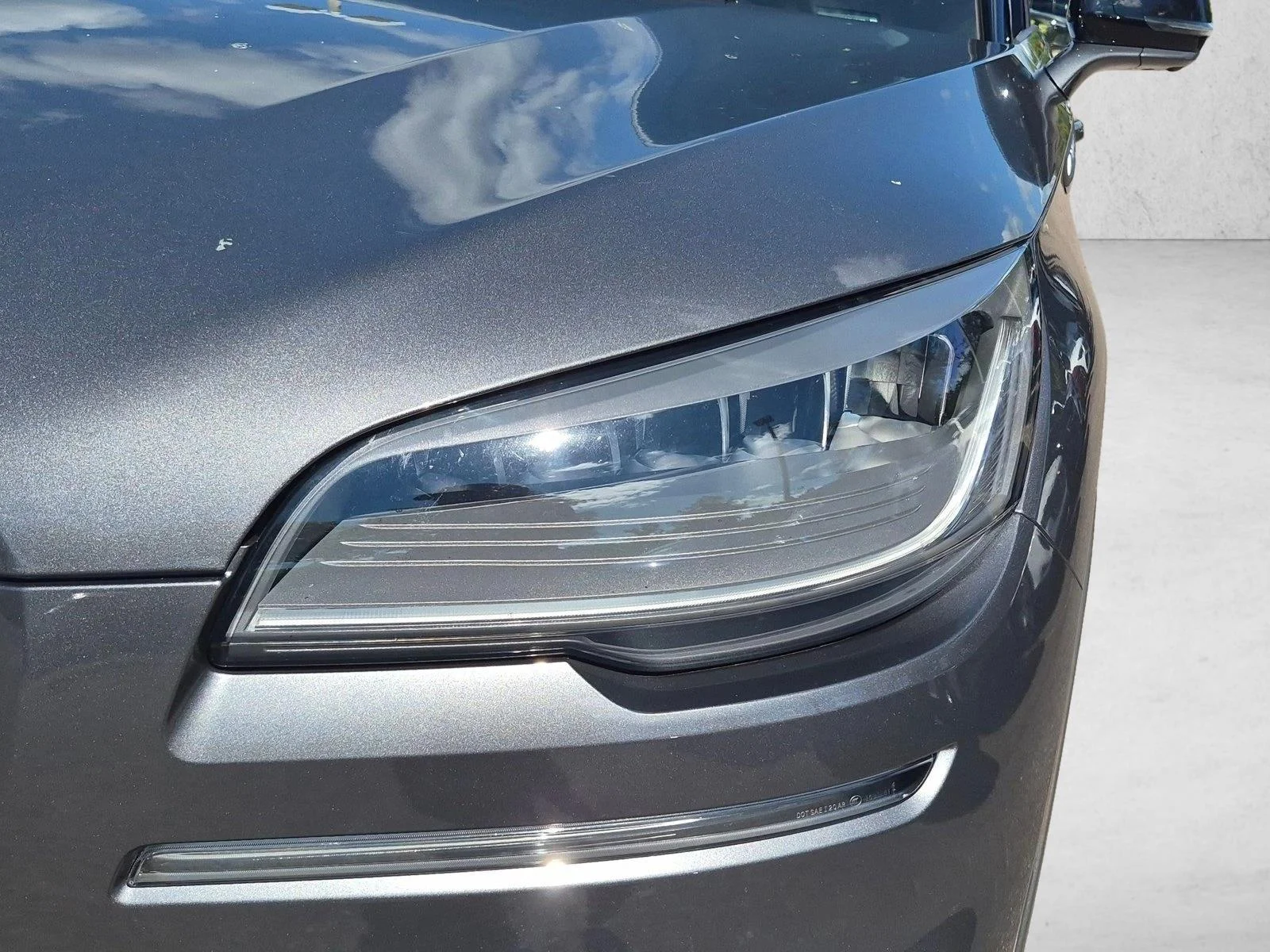 Used 2023 Asher Gray Metallic Clearcoat Lincoln Reserve image 8