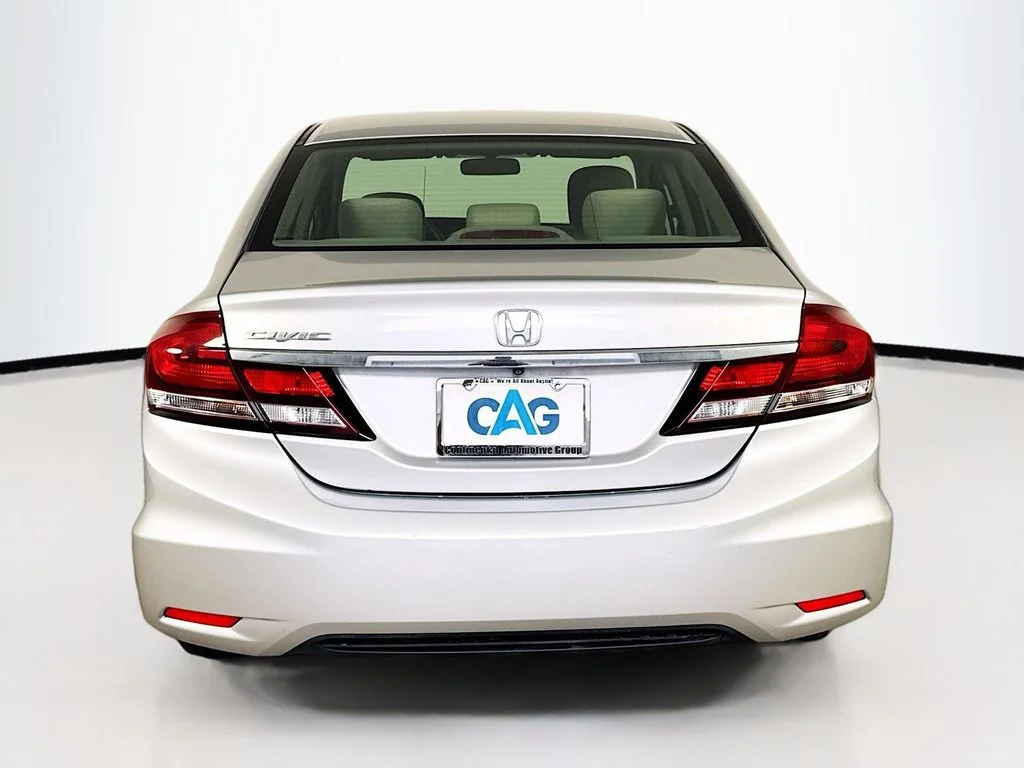 Used 2013 Silver Honda LX image 6
