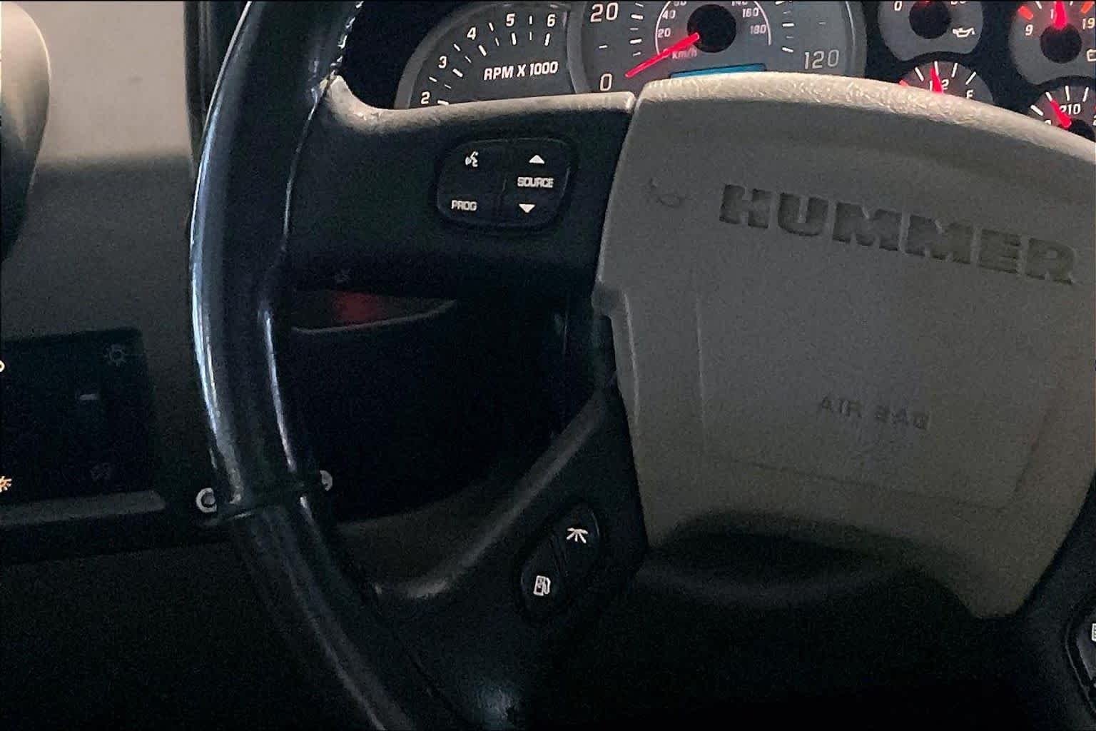Used 2003 White HUMMER  image 20