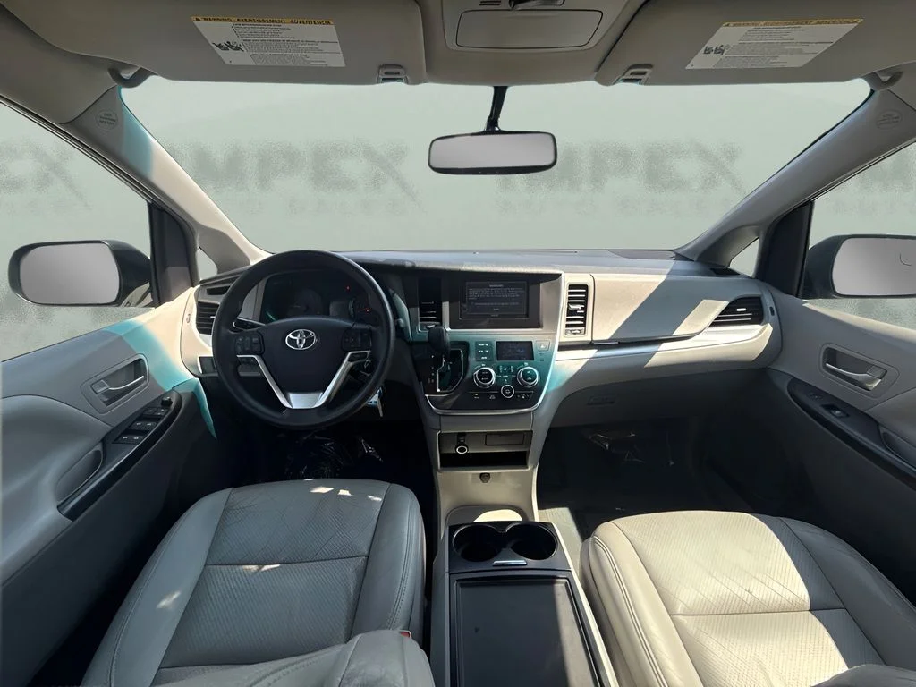 Used 2015 Silver Toyota LE image 8