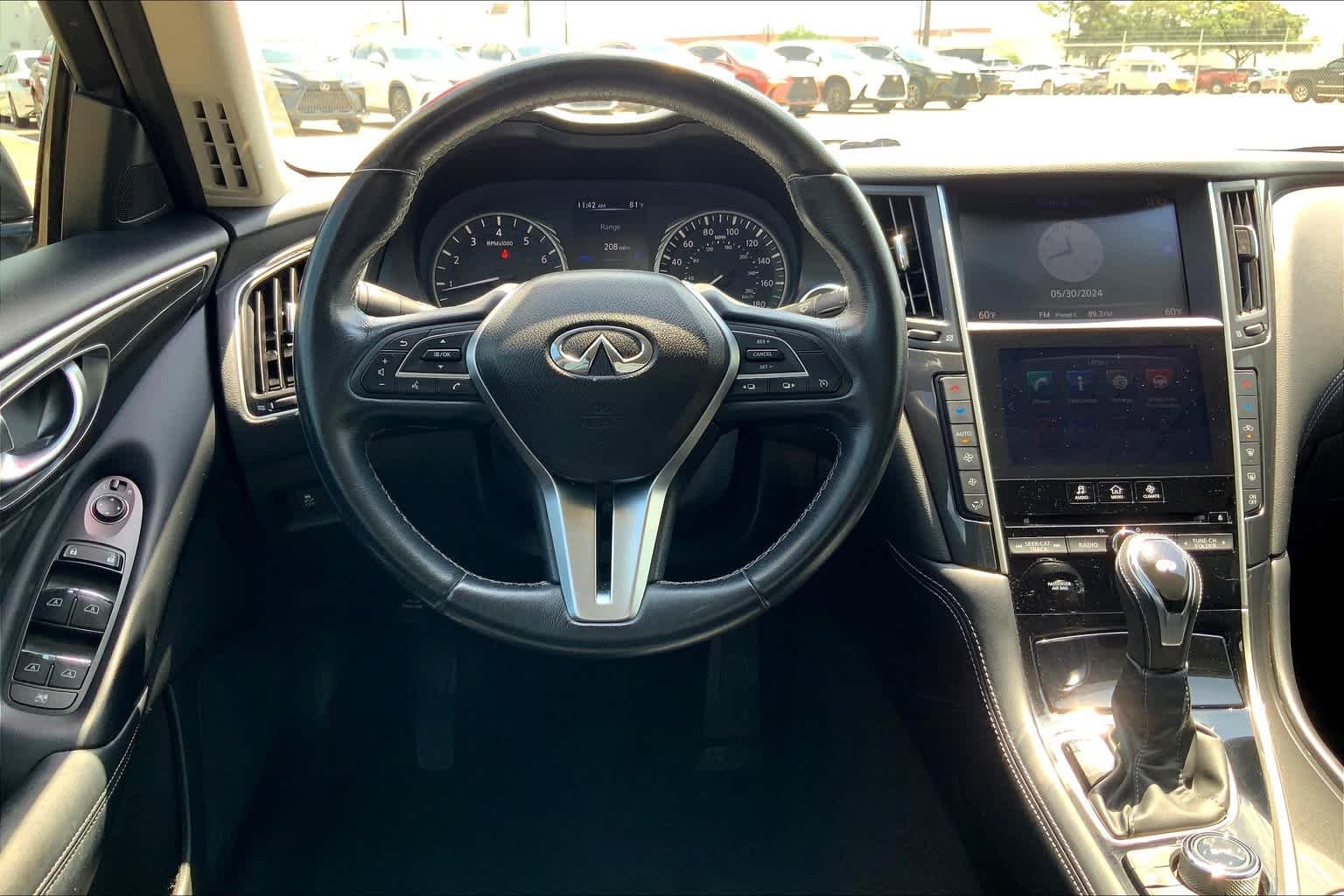 Used 2018 Graphite Shadow INFINITI 2.0t PURE image 6