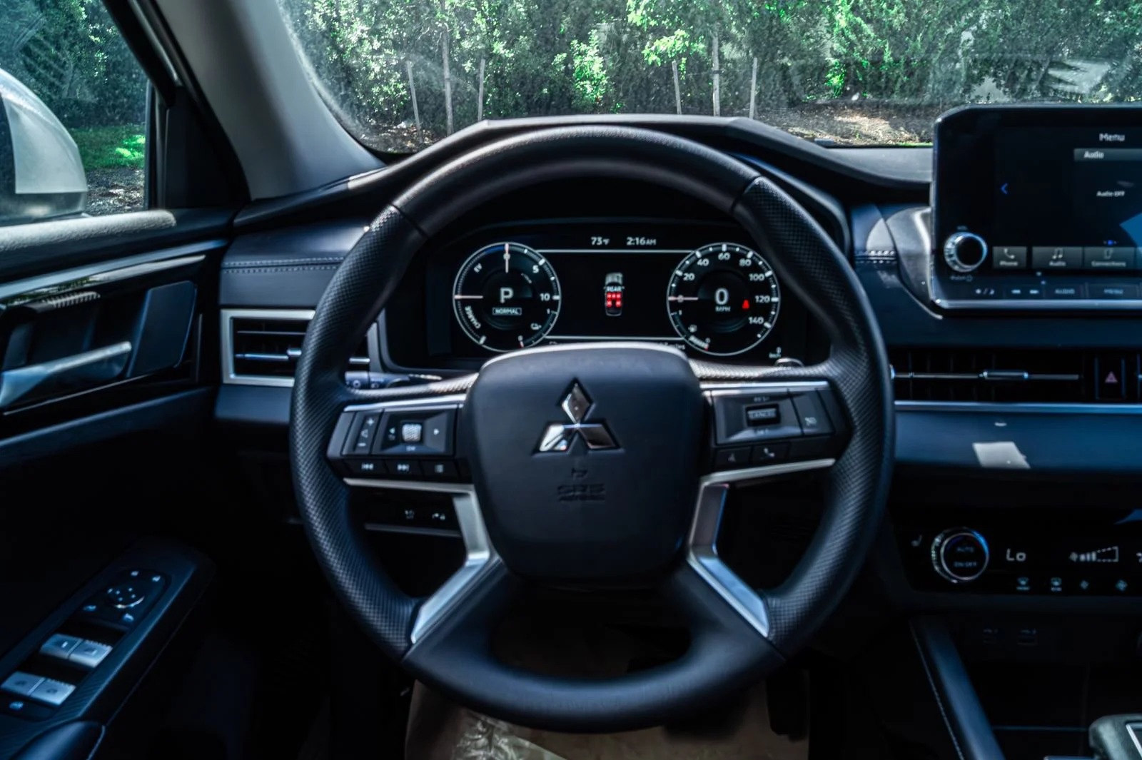 2025 Mitsubishi Outlander Plug-in Hybrid ES - Photo 18