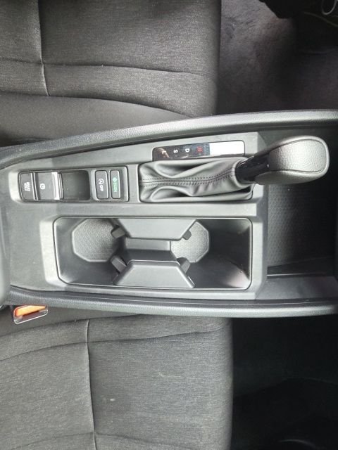 Used 2024 Meteorite Gray Metallic Honda LX image 17