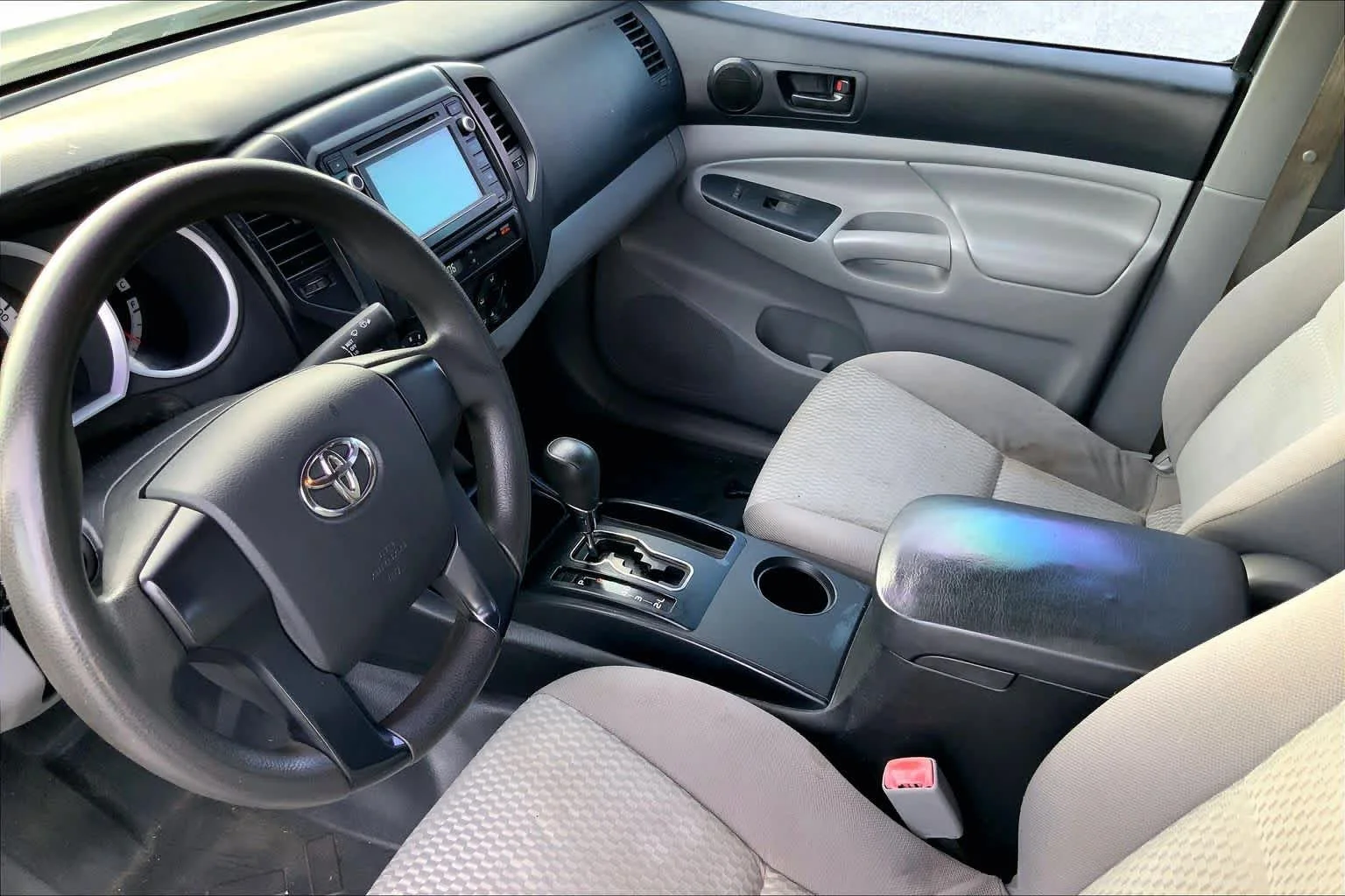 Used 2014 Magnetic Gray Metallic Toyota  image 15