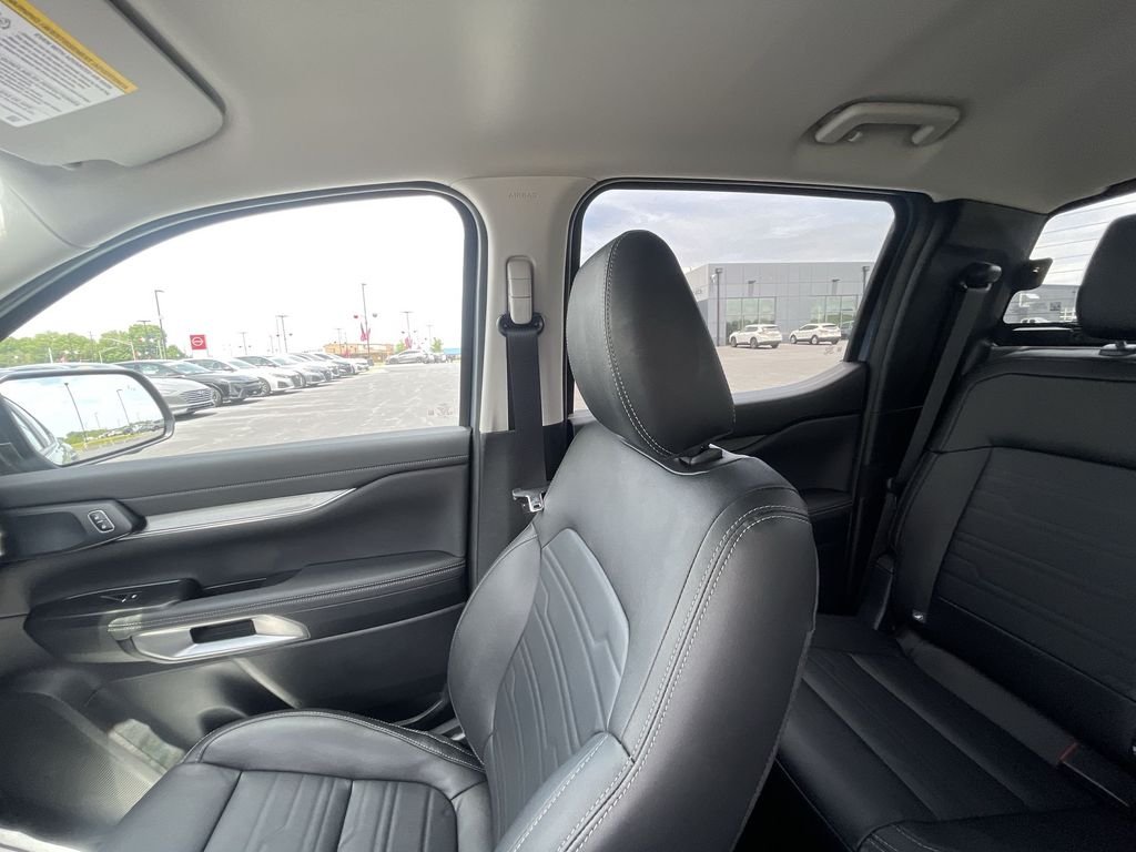 Used 2024 Gray Ford Lariat image 11