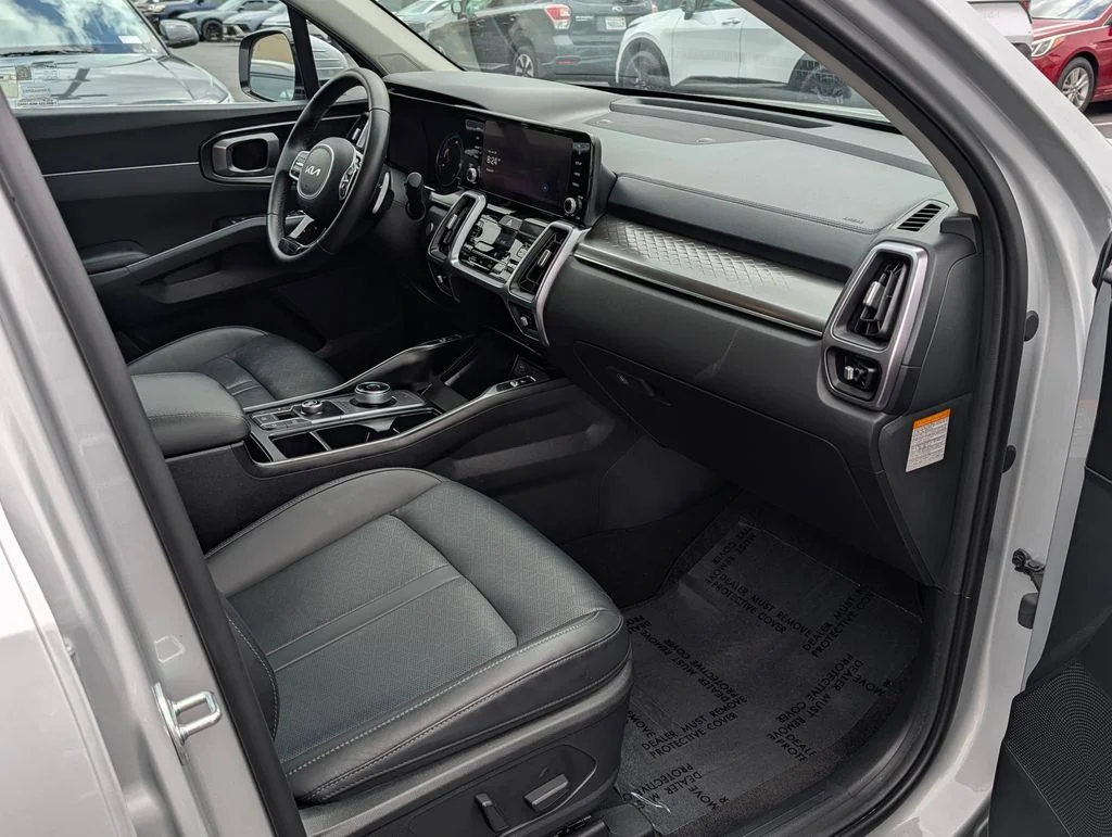 2023 Kia Sorento EX Hybrid - Photo 9