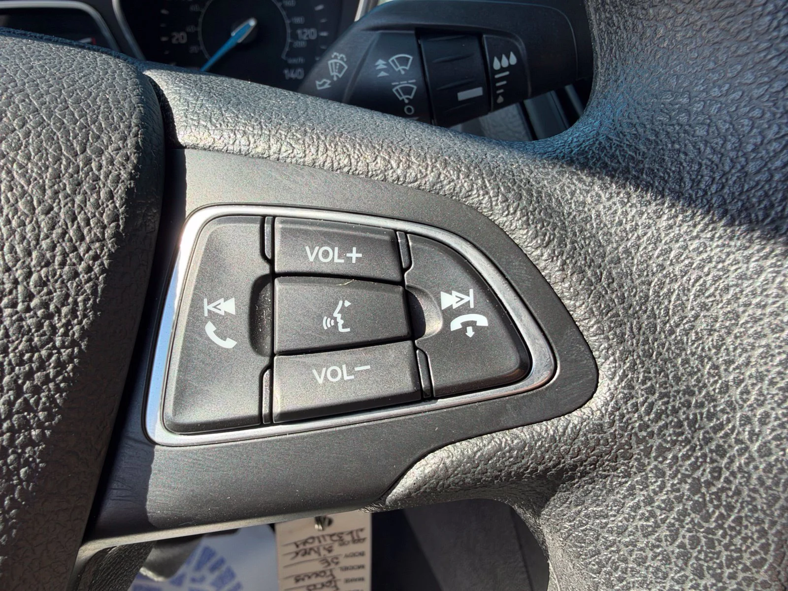 Used 2018 Silver Ford SE image 14