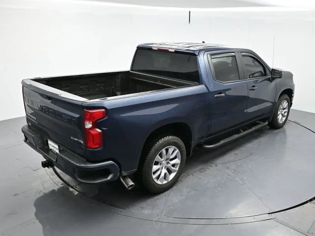 Used 2020 NORTHSKY BLUE METALLIC Chevrolet Custom image 23