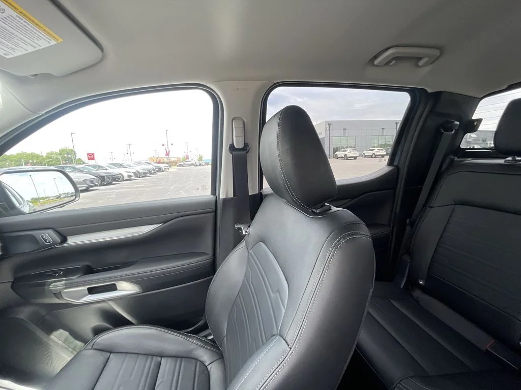 Used 2024 Gray Ford Lariat image 11