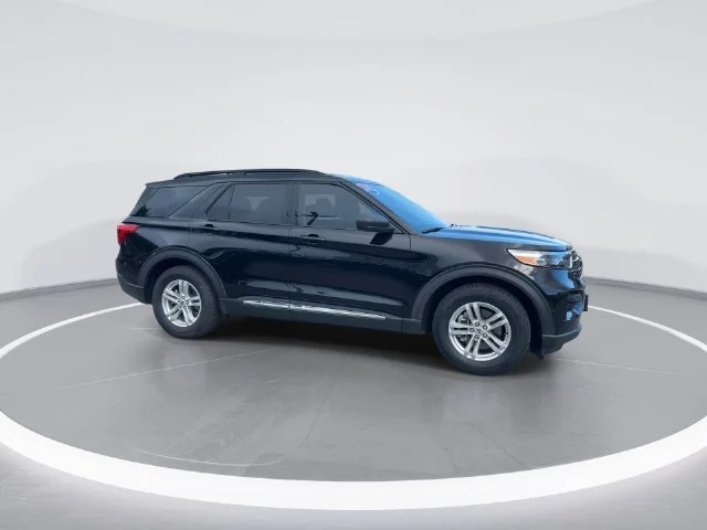 Used 2022 Black Ford XLT image 8