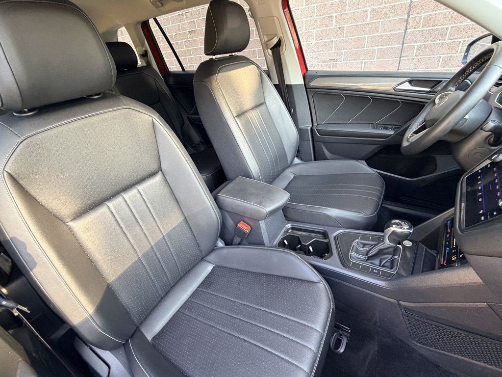 Used 2023 Kings Red Metallic Volkswagen SE image 17