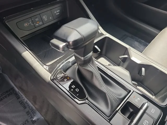 Used 2025  Kia GT image 31