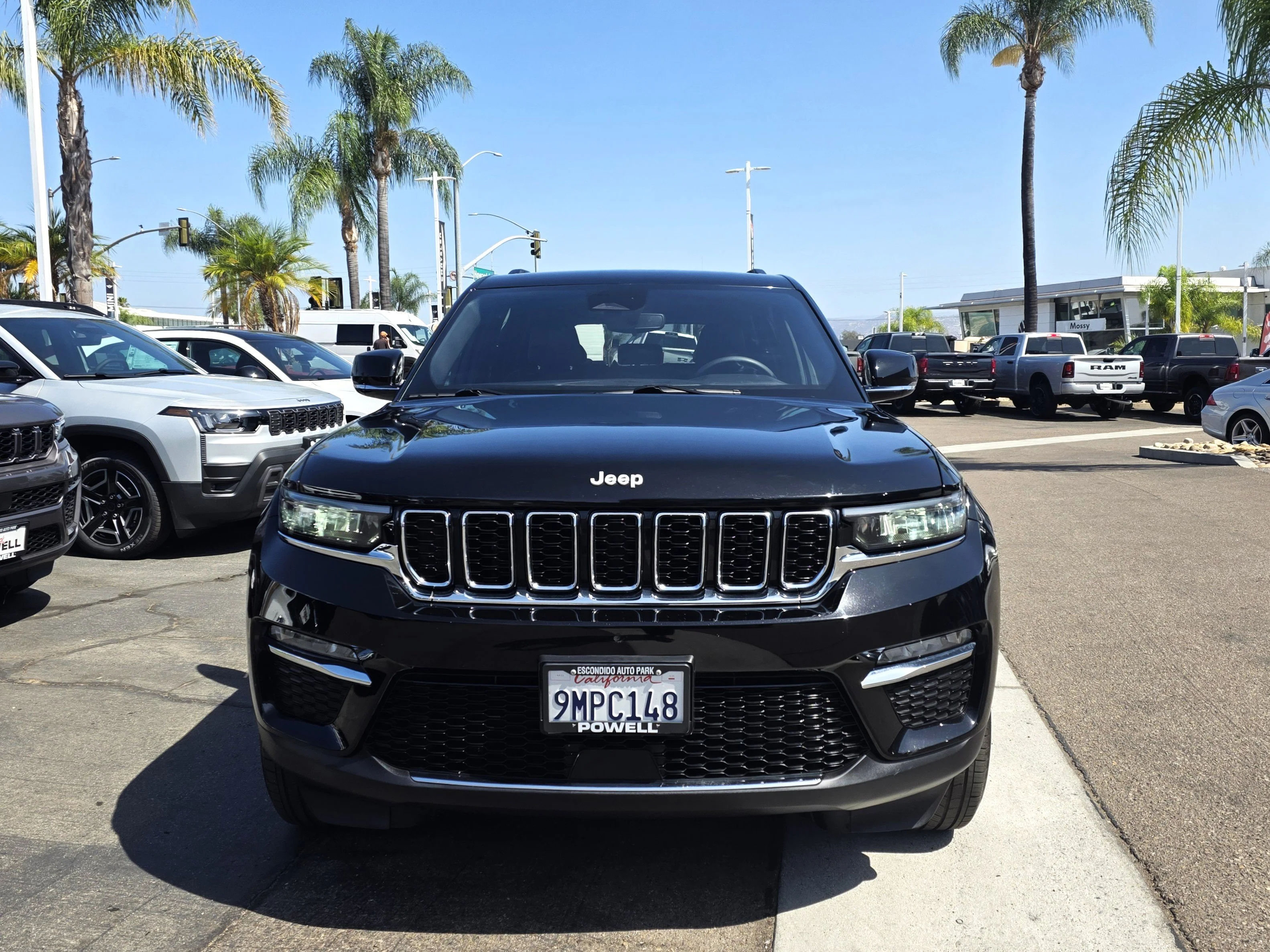 Used 2024 Diamond Black Jeep Limited image 7