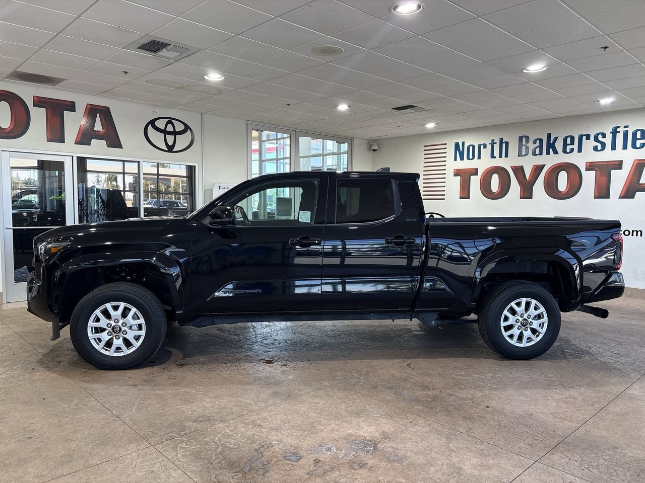 Used 2025 Black Toyota SR5 image 7
