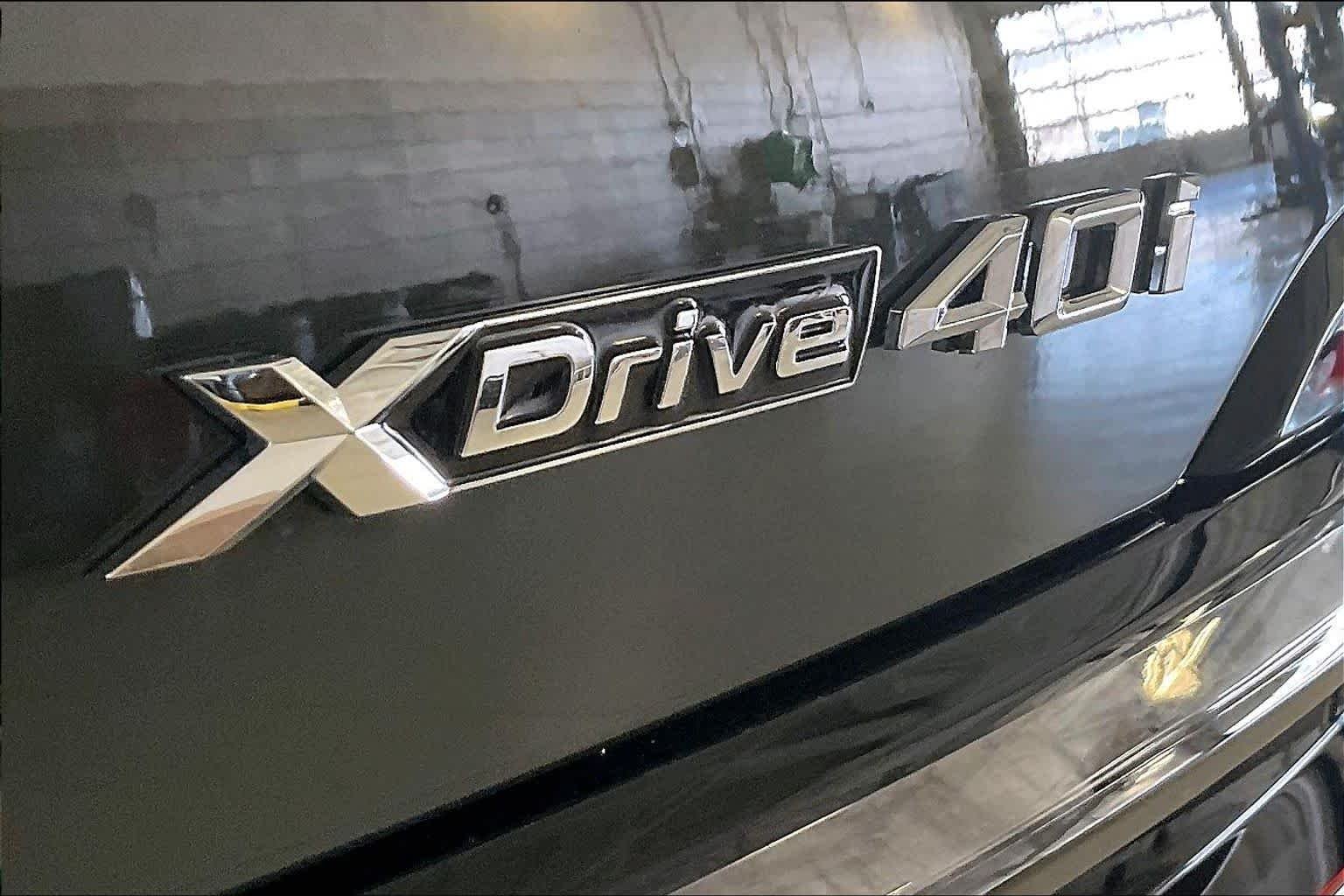 New 2027 Dravit Grey Metallic BMW xDrive40i image 15