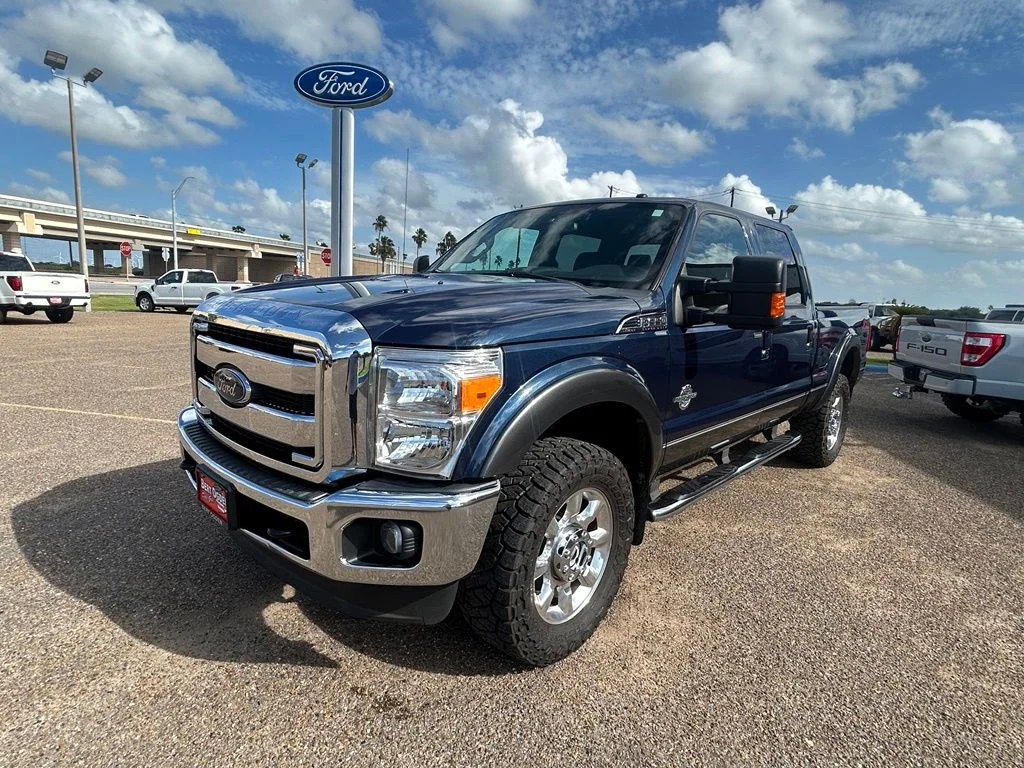 Used 2016  Ford Lariat image 3