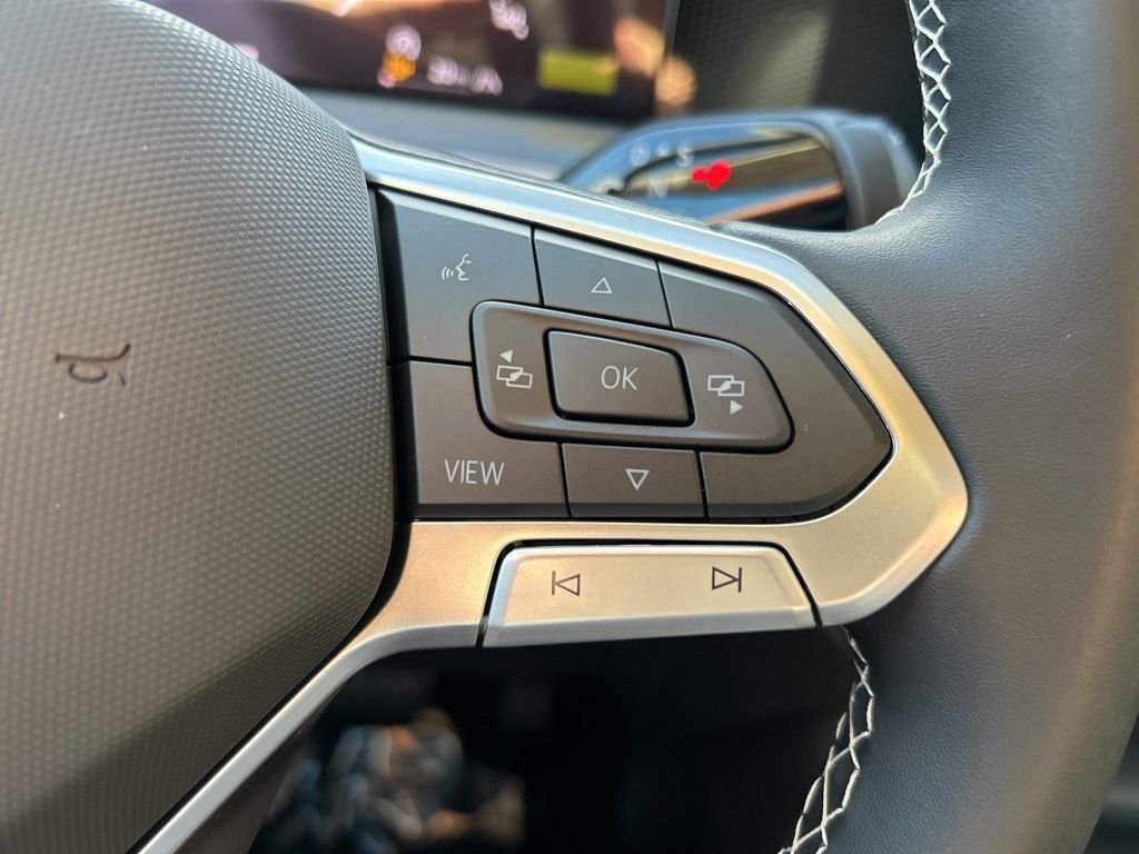 New 2026 Black Volkswagen 2.0T SE image 28