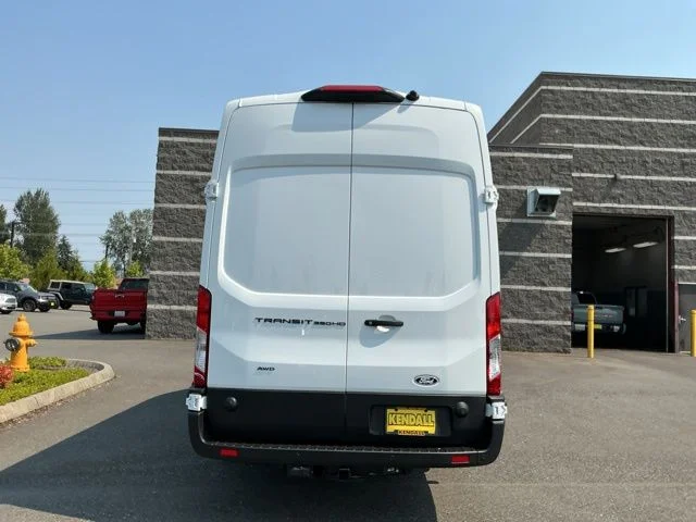 New 2026 Oxford White Ford Base image 5