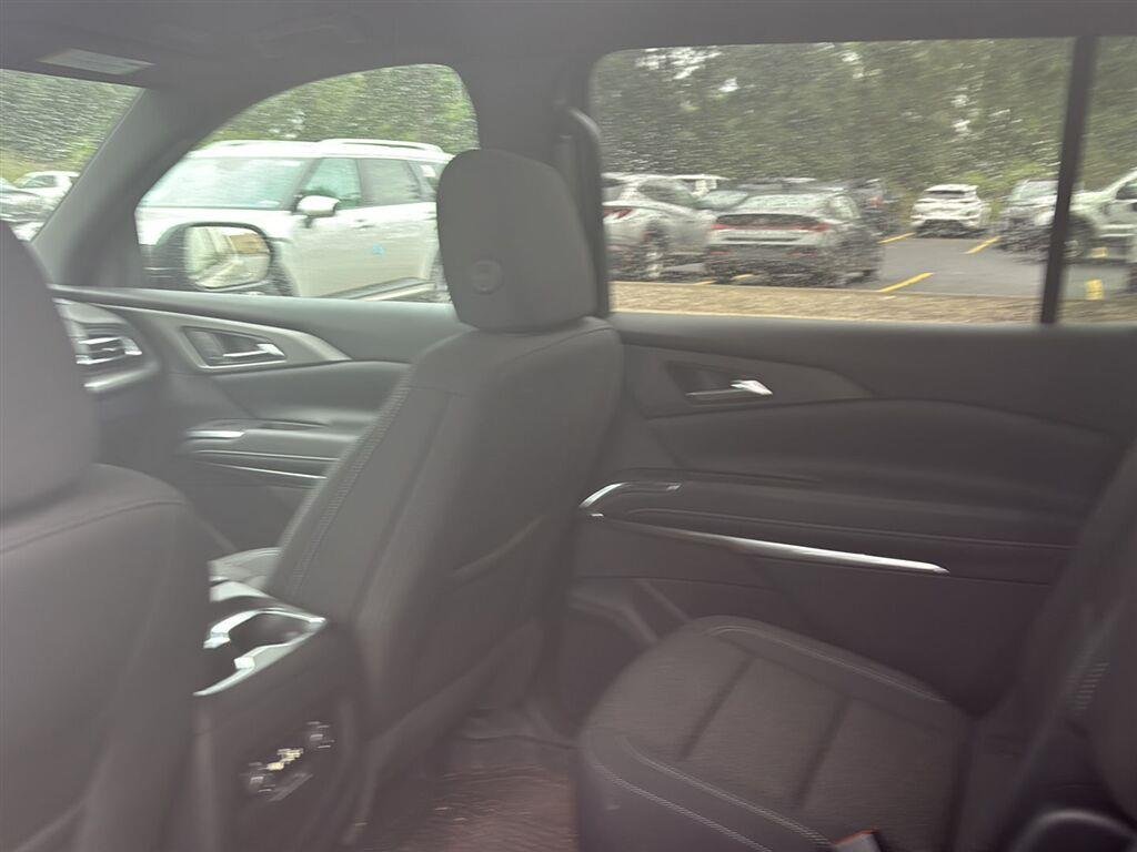Used 2026 Sterling Gray Metallic Chevrolet FWD LT image 17