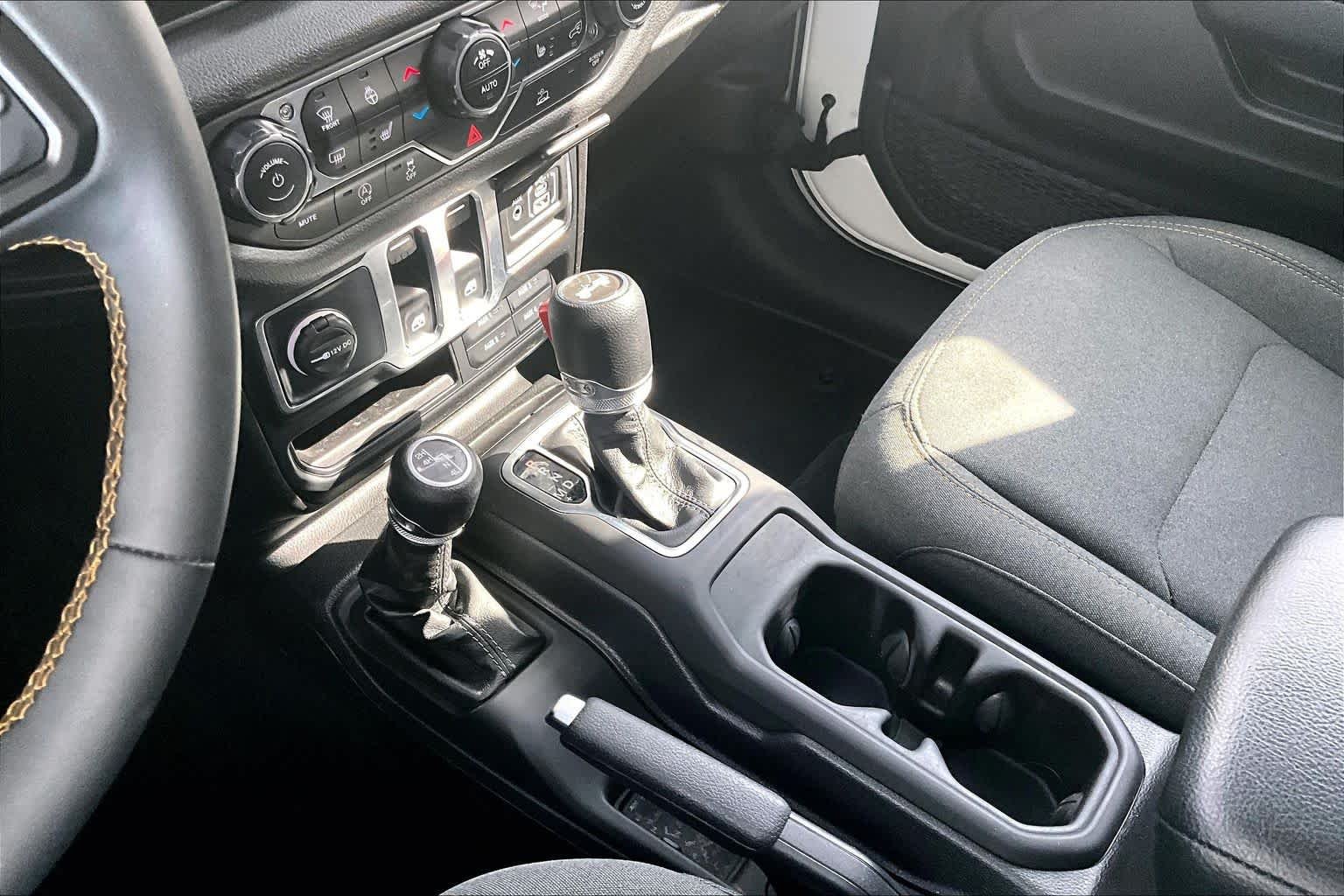 Used 2024 Bright White Clearcoat Jeep Sport S image 15