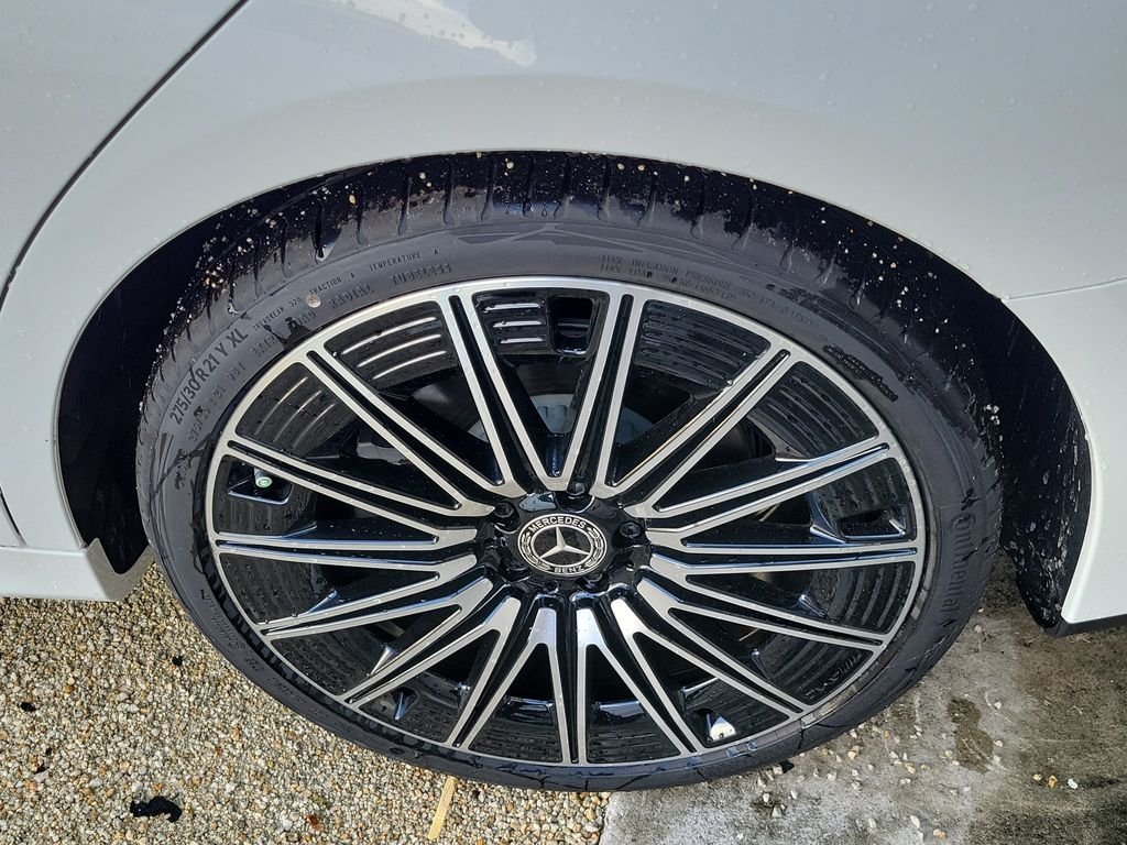 New 2026 MANUFAKTUR Moonlight White Metallic Mercedes-Benz E 350 image 8