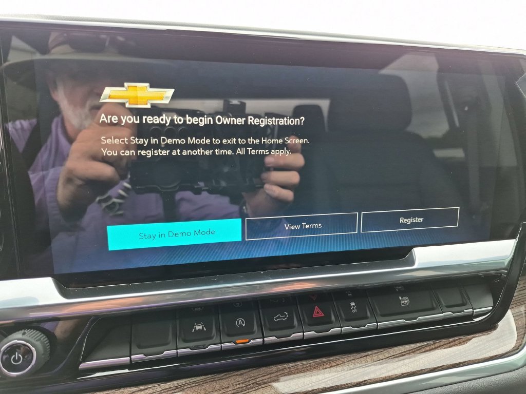 New 2026 Summit White Chevrolet LT (2FL) image 20