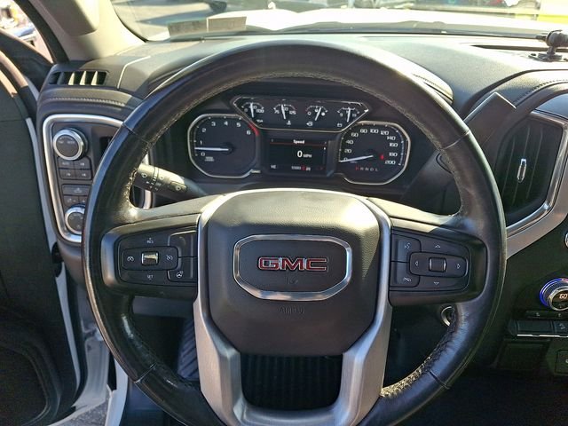 Used 2022 White GMC SLE image 17