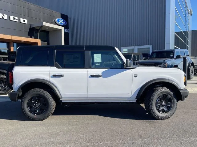 New 2026 White Ford Big Bend image 2