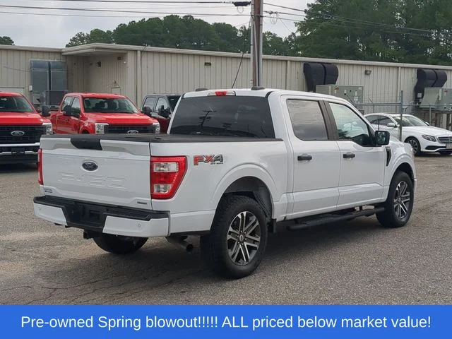 Used 2021 White Ford XL image 13