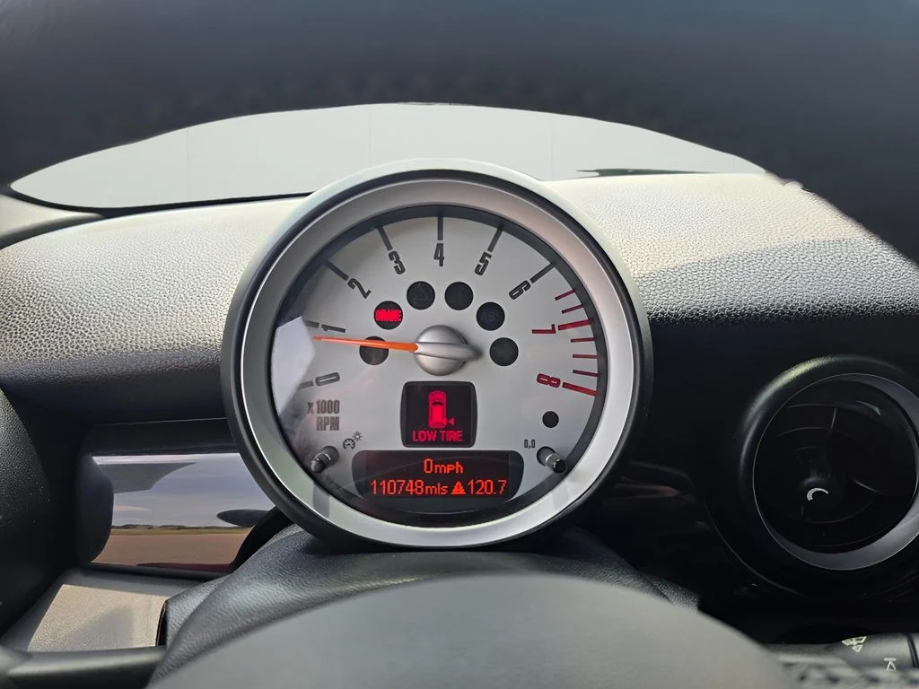 Used 2009 British Racing Green Metallic MINI John Cooper Works image 19