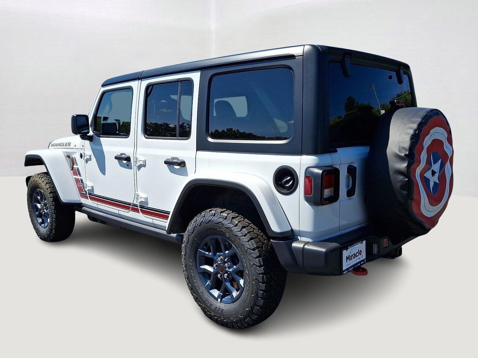 New 2026 Bright White Clear-Coat Exterior Paint Jeep Willys 41 image 4