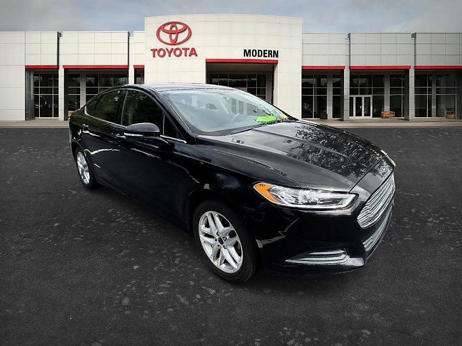 Used 2016 Shadow Black Ford SE image 23