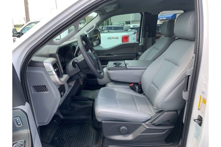New 2026 Oxford White Ford F-350® XL image 9