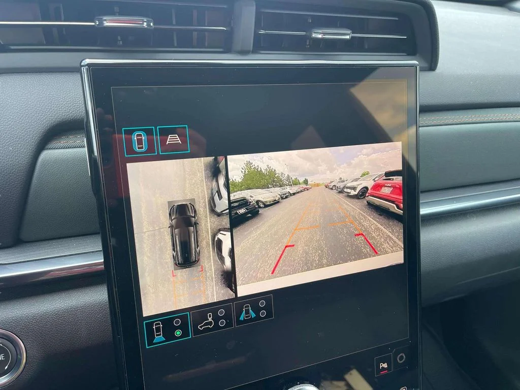 Used 2026 Summit White GMC AT4 image 12
