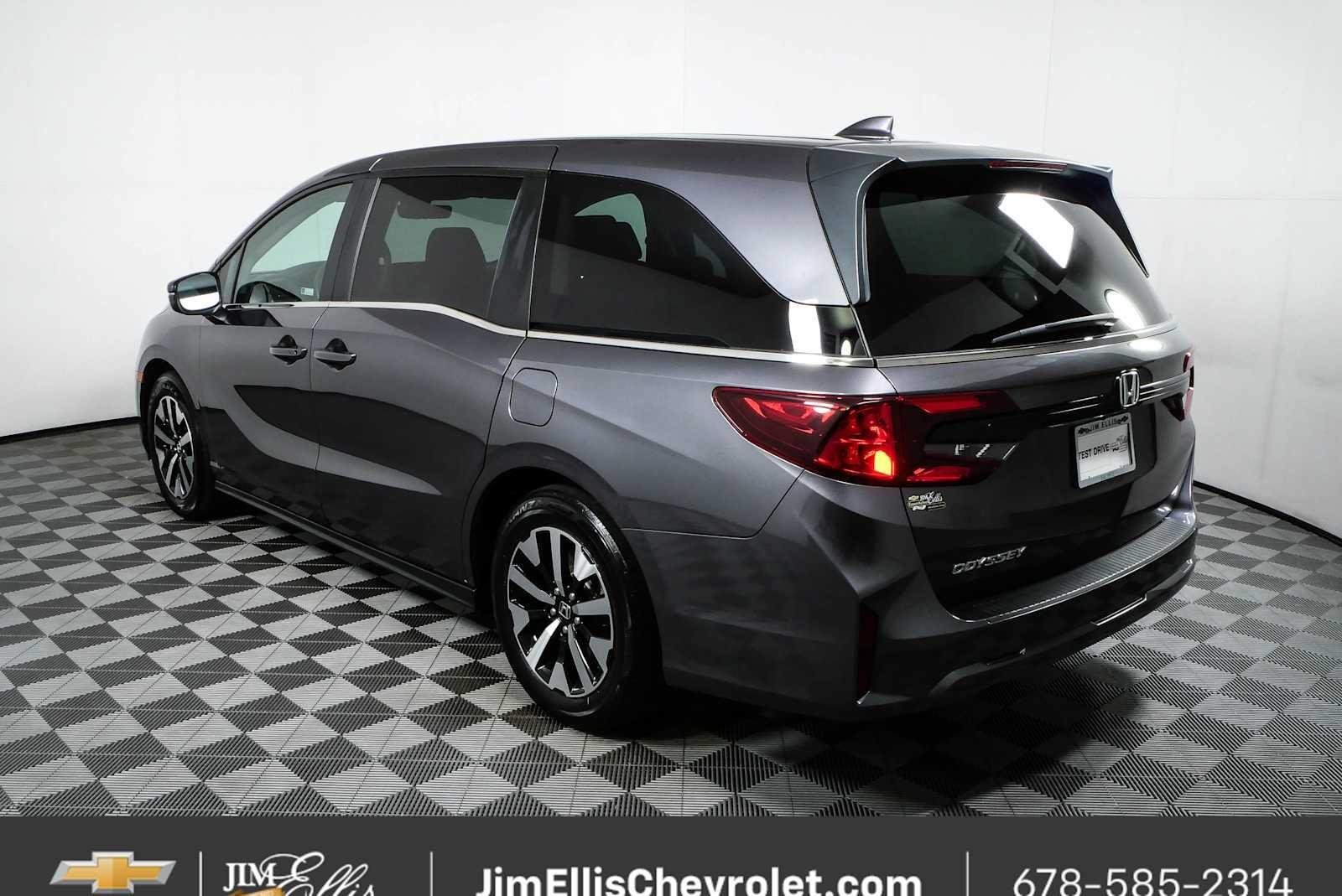 2025 Honda Odyssey EX-L - Photo 27