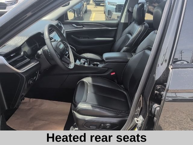 Used 2024 Brown Jeep 4xe image 12