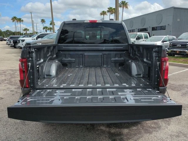 New 2026 Carbonized Gray Metallic Ford XLT image 13