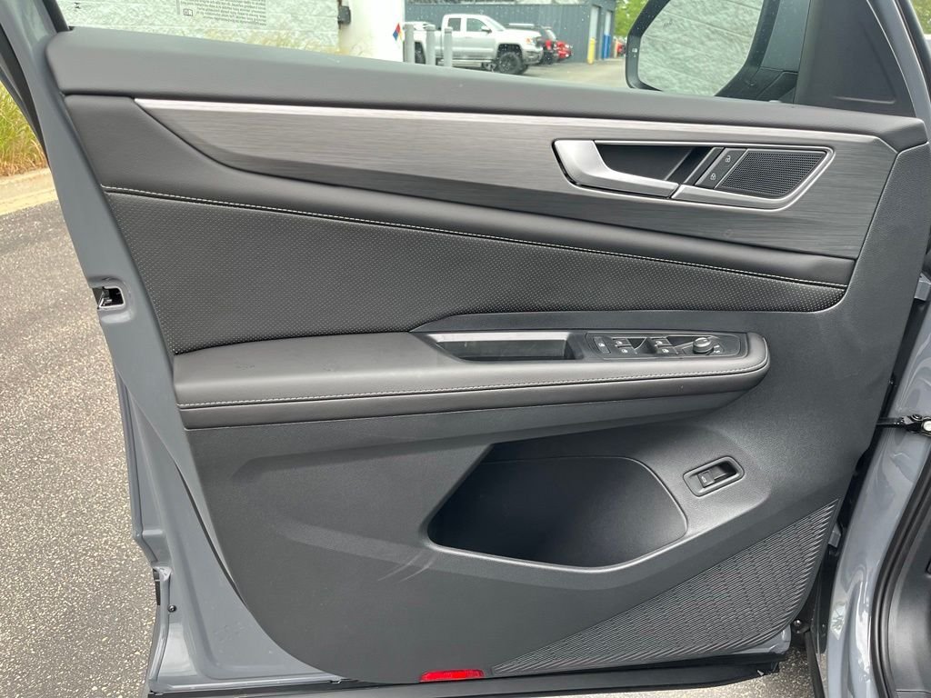 New 2026 Gray Volkswagen 2.0T SE w/Technology image 9