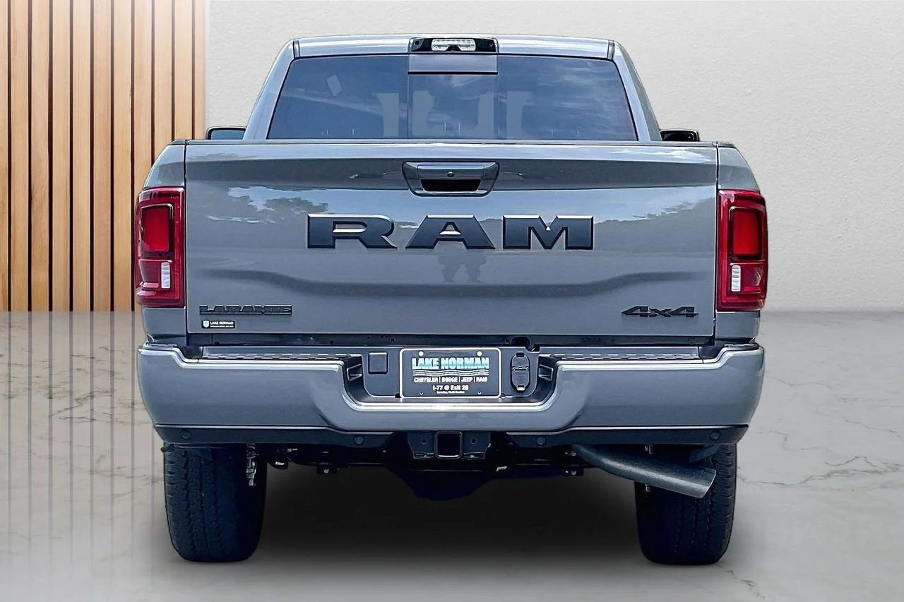 New 2026 Ceramic Gray Clear-Coat Exterior Paint RAM Laramie image 7