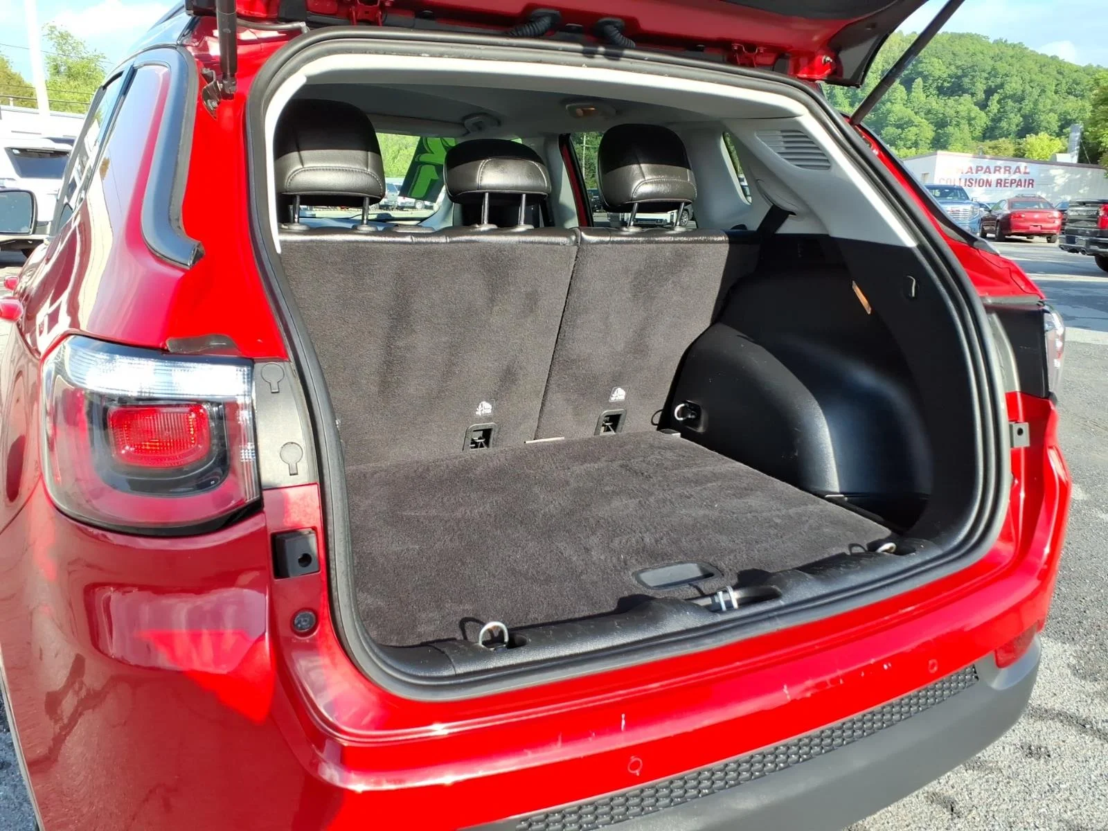 Used 2021 Red Redline Pearlcoat Jeep Trailhawk image 27