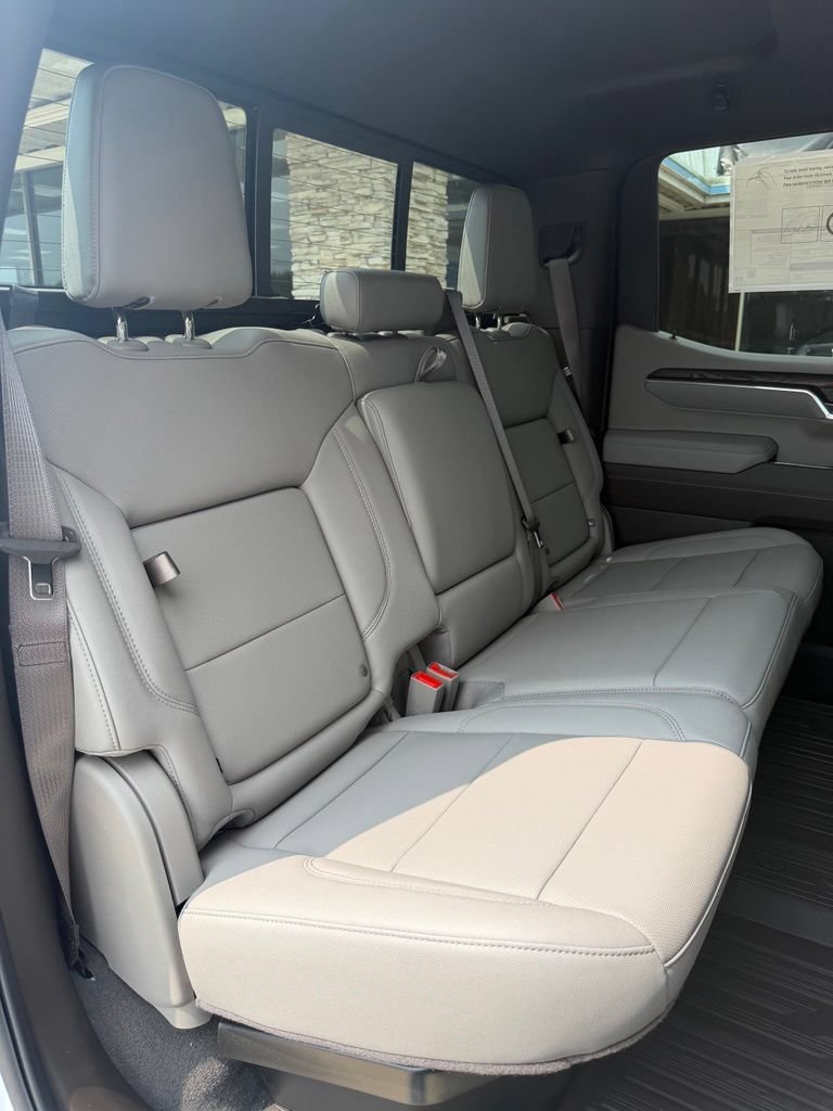 New 2026 Glacier White Tricoat GMC SLT image 27