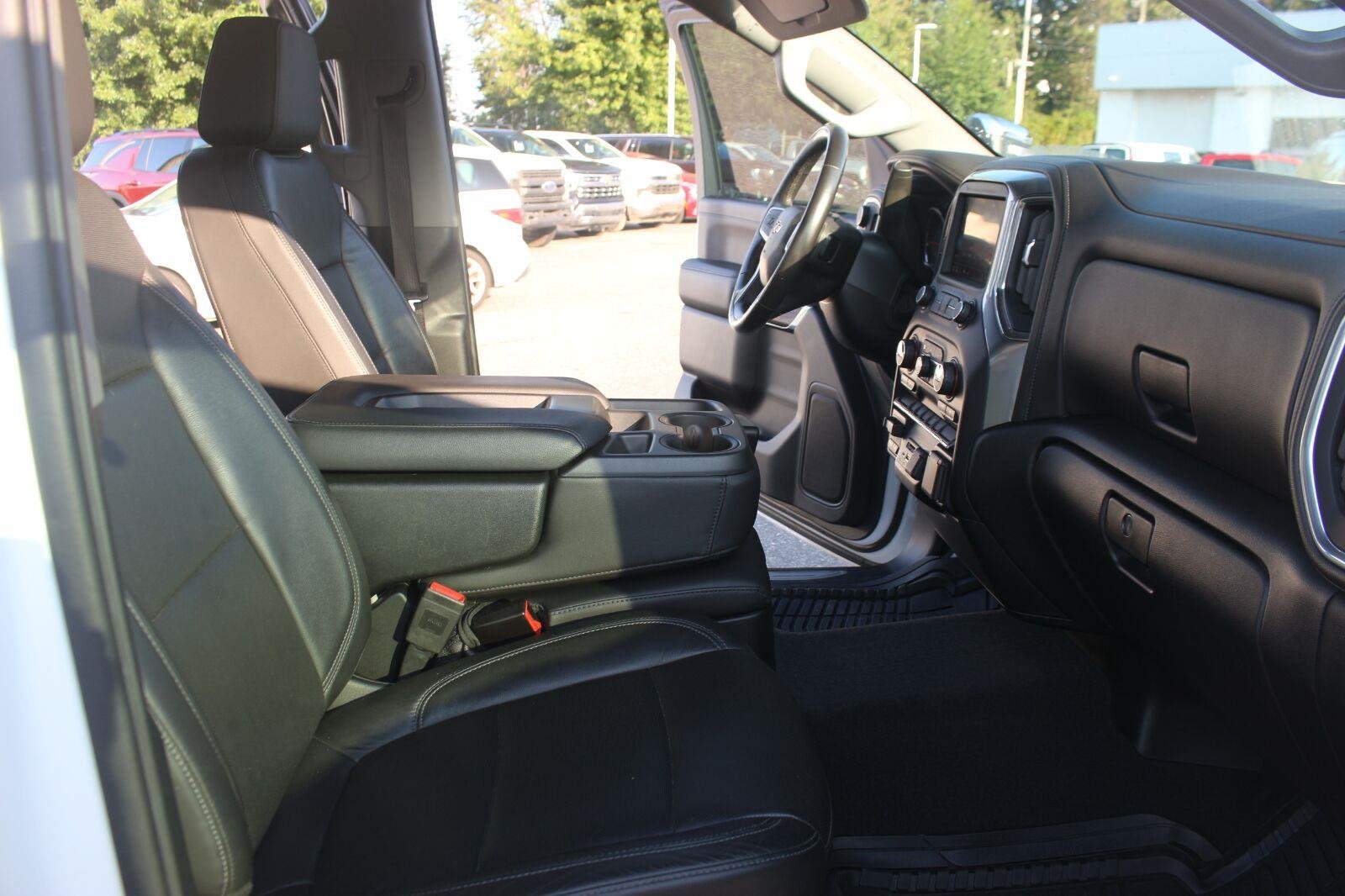 Used 2020 SUMMIT WHITE Chevrolet LTZ image 36