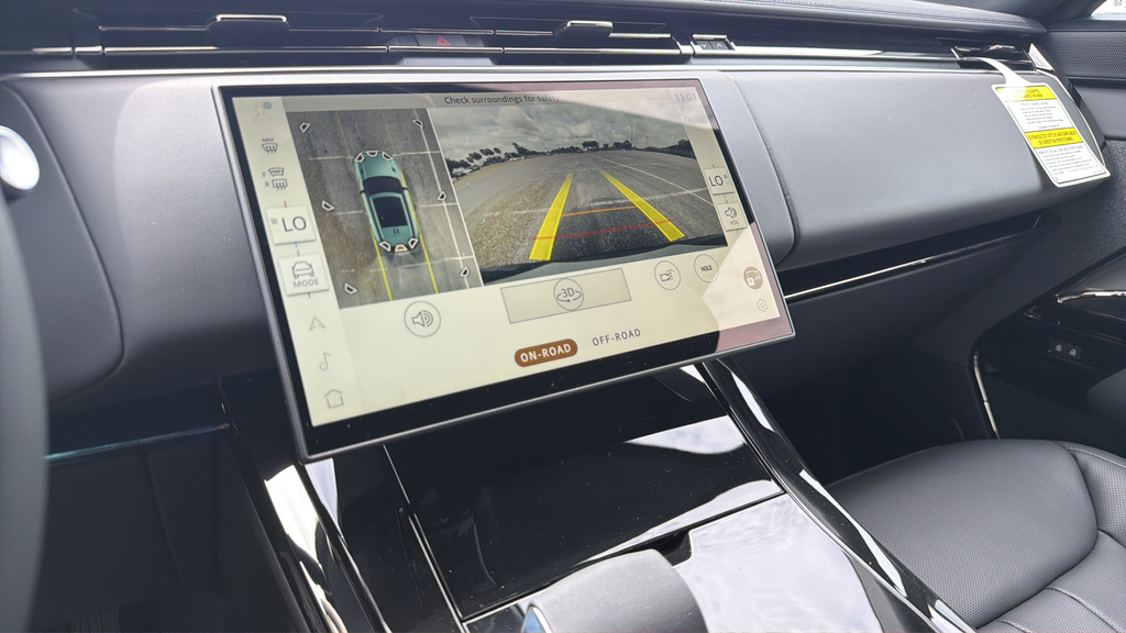 New 2026 Borasco Grey Land Rover SE image 26