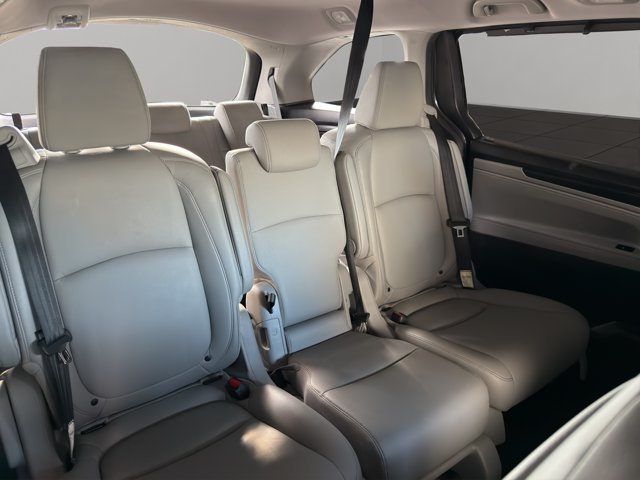 Used 2018 Gray Honda EX-L image 22